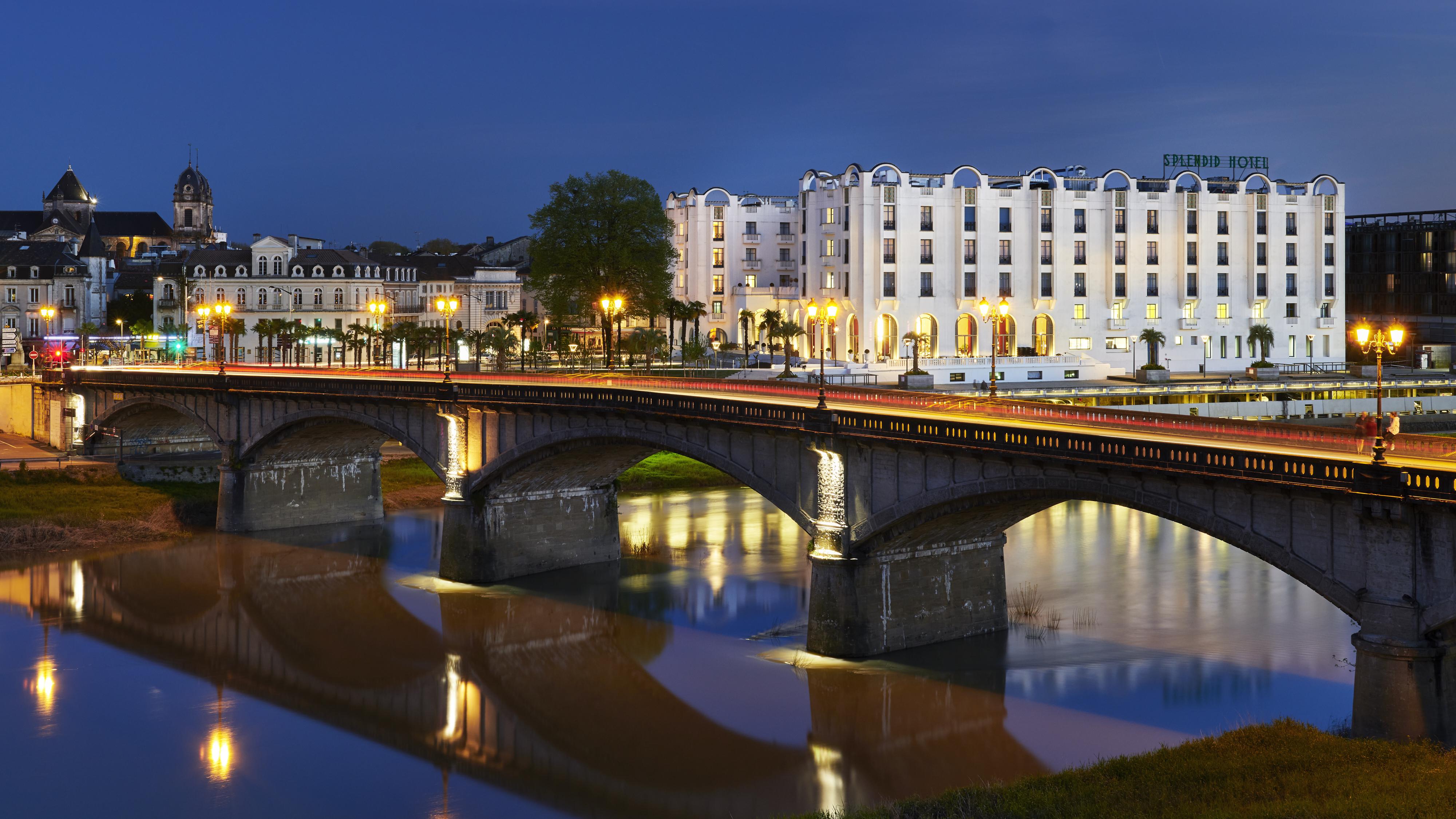 Hotel & Spa Vacances Bleues Le Splendid Dax Bagian luar foto